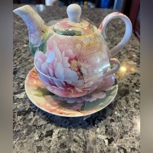 GRACIE CHINA Teapot set NEW